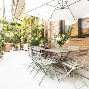  Apartment Elegant Fornasa Vecia, Canal View With A Beautiful Garden R&r Italien